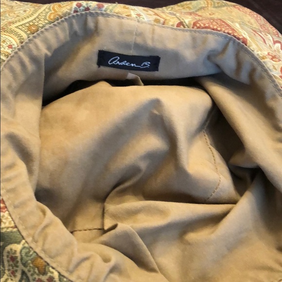 Beach Hat - Picture 2 of 3